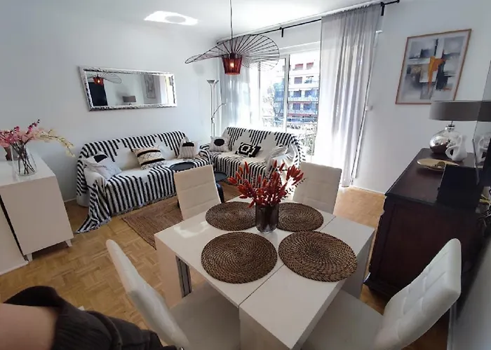 Cosy Vertigo Apartment Behind The Hotel Martinez
